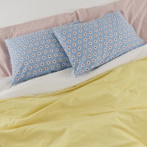Pillow Case Set of 2 (blue daisy)