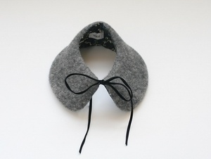 Makie Wool collar (navy flower)
