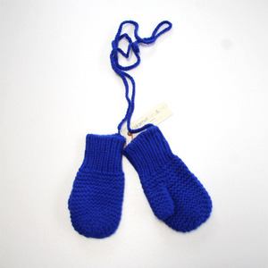 Chincilla Mitts (electric blue)