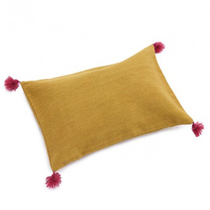 Cushion w/ pompom (pollen)