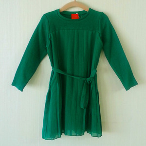 (4y) Welcome Robe